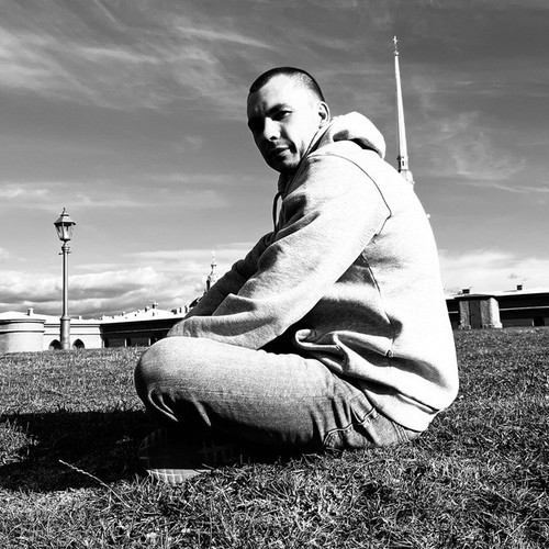 maksim podvarkov.jpg