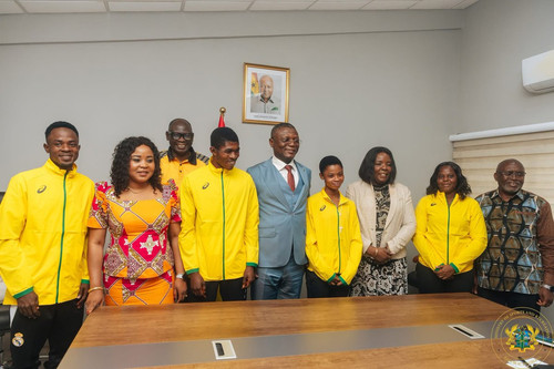 HFUbwUgWUAAJeY ?format=jpg.jpg