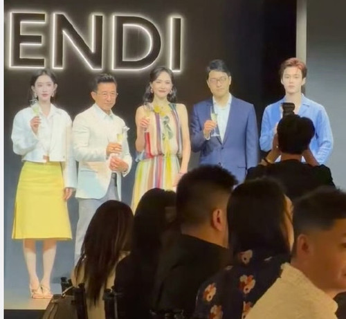 屏幕截图 8 4 2026 14329 s.weibo.com.jpg