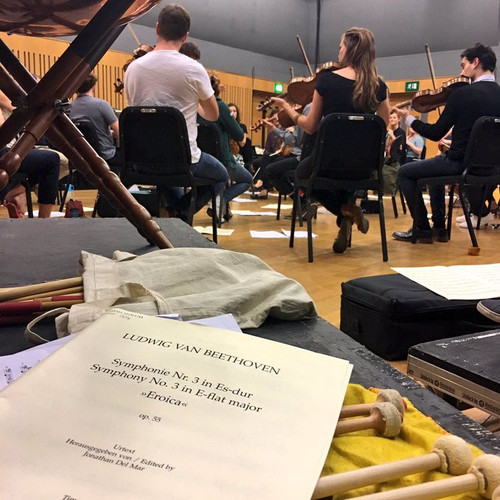 HFSj 0YW0AA93El?format=jpg.jpg