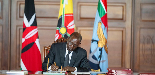 HFXbRuwW8AA9 qE?format=jpg.jpg