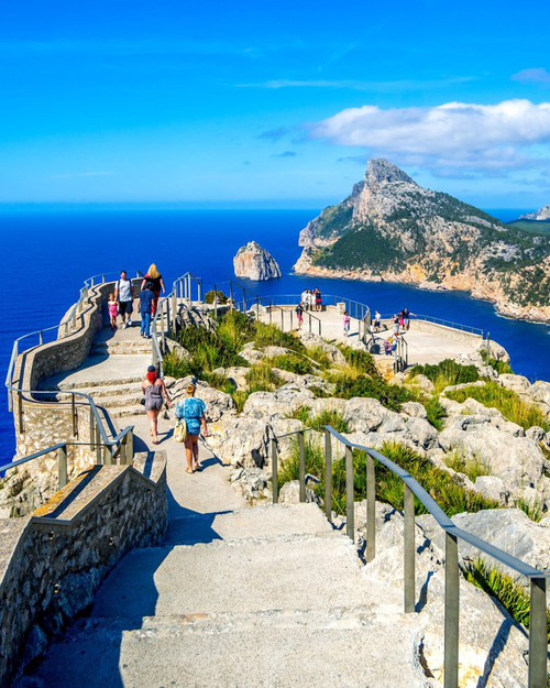 HFX ycbWoAA8Qwy?format=jpg.jpg