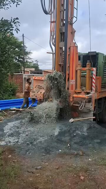 y QLklu8MDlfzBHH.jpg