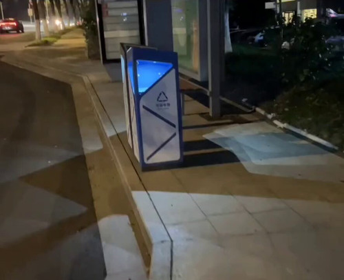 dLtlwQOCtO 5GQ R.jpg