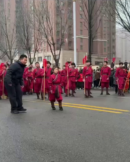 8 snxd RwShLXDDm.jpg