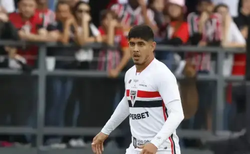São Paulo estabelece sólida dupla defensiva e reforça estabilidade na zaga