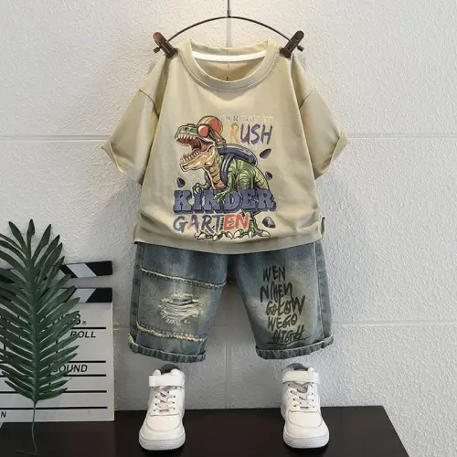 kids outfit.webp