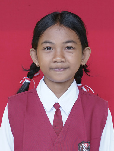 2. Ni Kadek Apriliayani.jpg