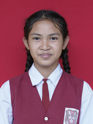 17. Ni Putu Ari Swandewi.jpg