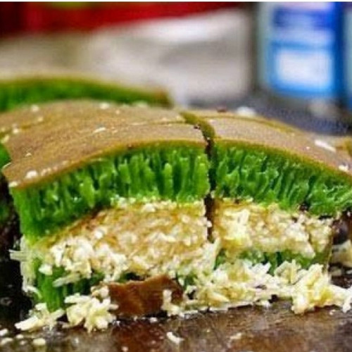 Martabak Keju Spesial Tiramisu Pandan.jpg