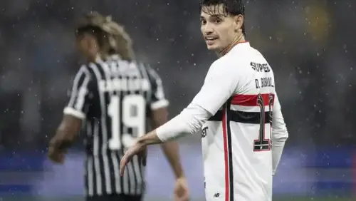 CONTROVERSA NO GESTO! Análise da não expulsão de Bobadilla contra o Corinthians