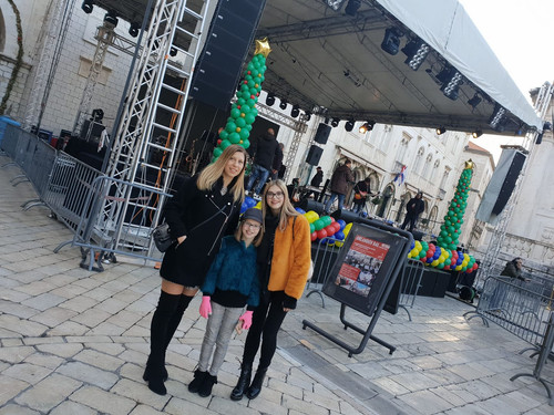 49060582 2535827569793177 5883481523318947840 n.jpg