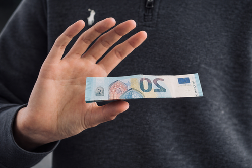 AA773EAF 3863 40D2 BB25 EE55E7A930C7.png