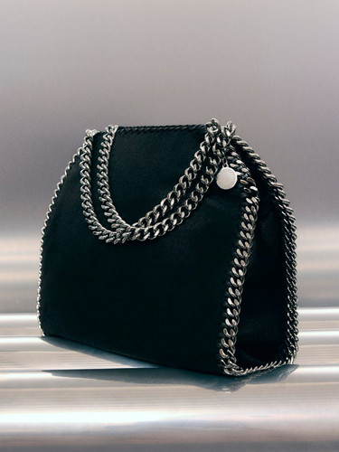 HFZM6iNa8AIbD2 ?format=jpg.jpg