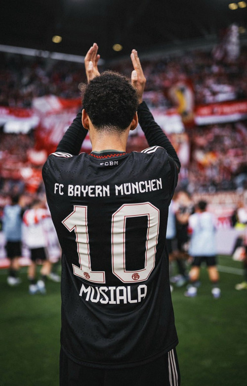 HFZA 6jbQAAggwF?format=jpg.jpg