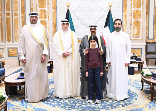 HFTiVIlasAA 24z?format=jpg.jpg