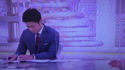 EVOl8cEUPU CZNeA.jpg