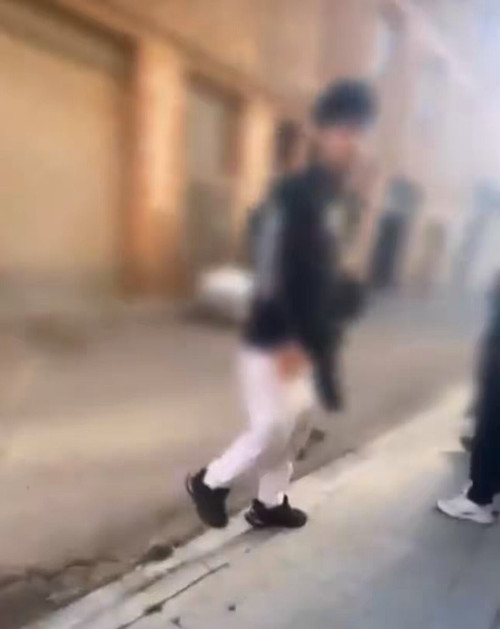 A9PJ8CrgrM2 75nb.jpg