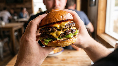 geralt burger 10208137 1280.jpg