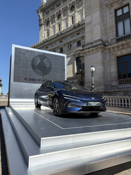 HFYUqiTW4AAid H?format=jpg.jpg