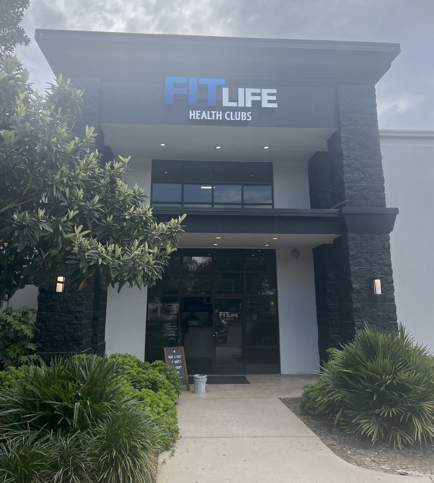Exterior of FitLife Health Clubs in Aiken South Carolina
