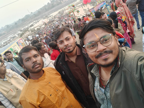 vikash prajapati.jpg