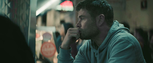 Crime.101.2026.1080p.AMZN.WEB DL.CZ EN.DD+5.1.Atmos.x265 My.mkv 20260401 122256.563.jpg