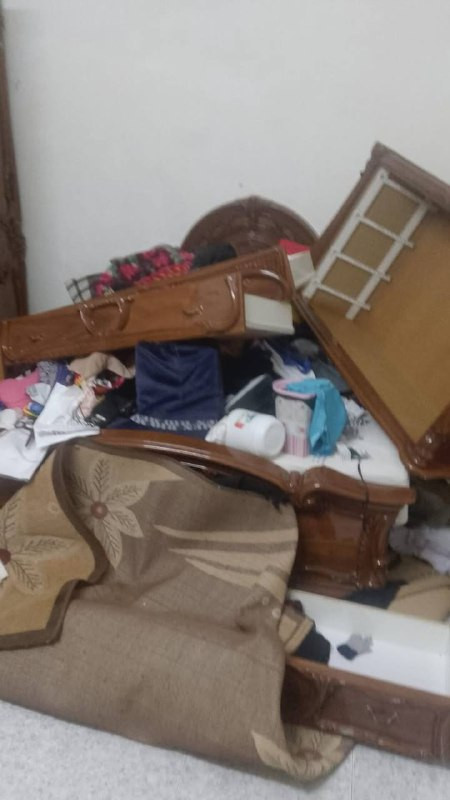 صورة | آثار الدمار الذي خلفته قوات الاحتلال بعد مداهمة منزل واعتقال شاب خلال اقتحام بلدة بيت دجن شرق نابلس...