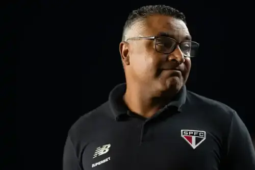 São Paulo sofre virada do Vasco e crise aumenta para Roger Machado