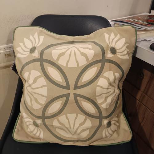 16583562 1569 4c2d 8ae7 f5a5563e13da.jpg