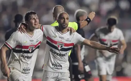 São Paulo busca manter o embalo contra o Vasco em duelo pelo Brasileirão