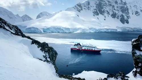Hurtigruten Antarctica Orne Harbour Antarctica HGR 155039 Photo Yuri Matisse Choufour.webp