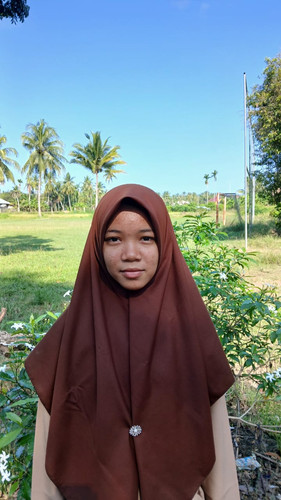 Aina.jpg