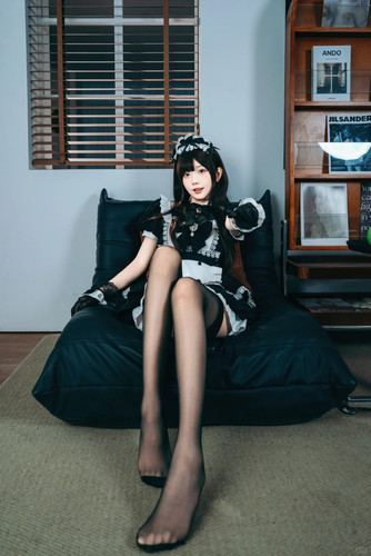  4 按快门的Alex 来自小红书网页版.jpg