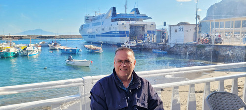 AtCafeBreakfastonn isleofCapr 4Aprl2026.jpg