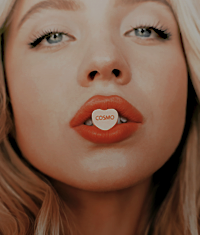 Izzie ficha mediana.png