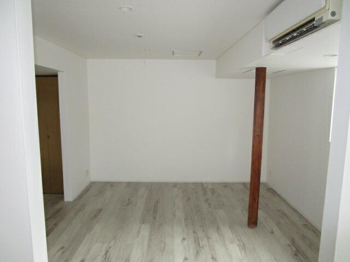 eae342bc9efd.jpg