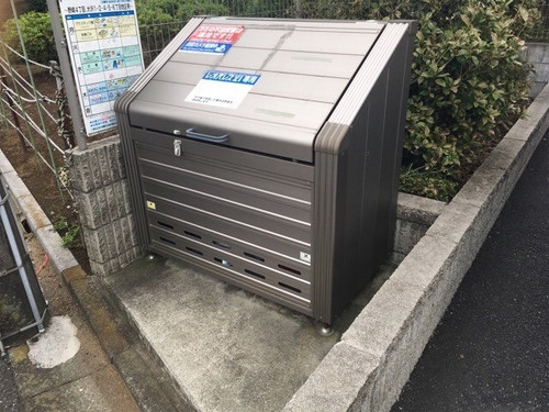 5b75f6d15097.jpg