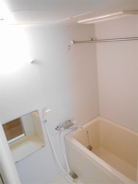 5d097ae84f15.jpg