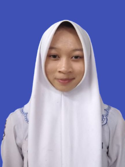 5. AZZA UZLIFATUL JANNAH.jpg