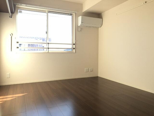 be3caed9322e.jpg