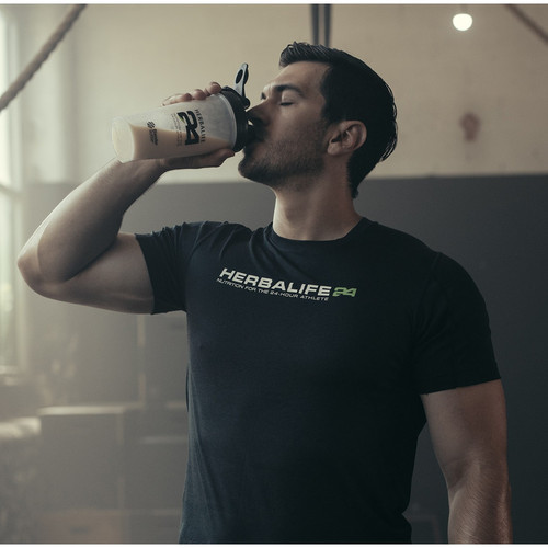 fi man drinking protein shake workout.jpg