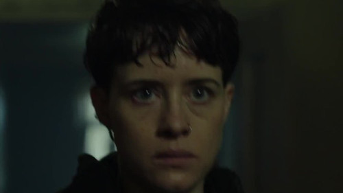 379 03 蜘蛛网中的女孩.jpg