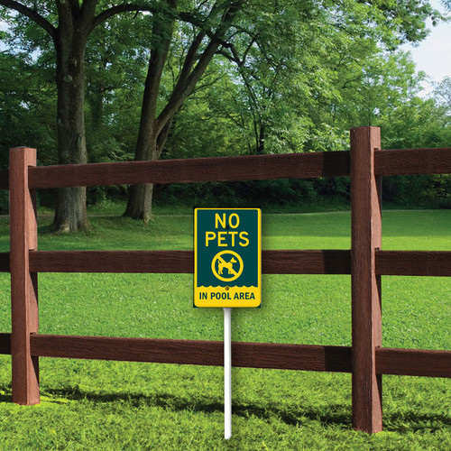 no pets in pool area 1.jpg