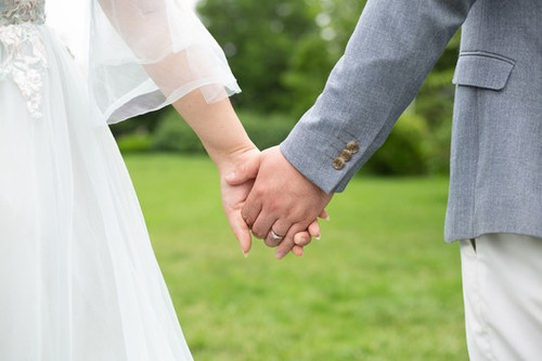 2591 03 手拉手.jpg