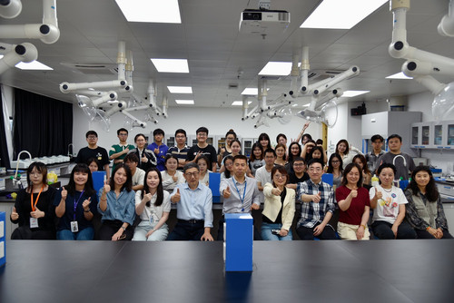 40a2121be13e.jpg