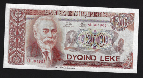 899.jpg