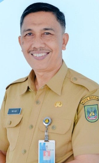 kepala sekolah.jpg