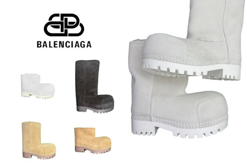 598Balenciaga Alaska Fur.jpg