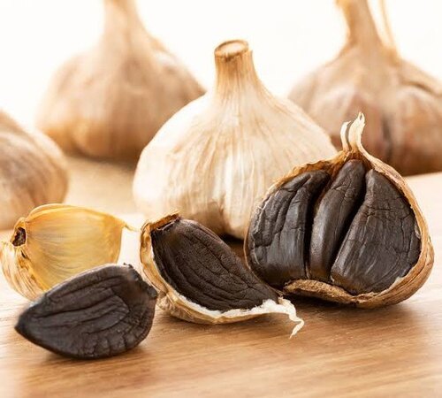 black garlic3.jpg